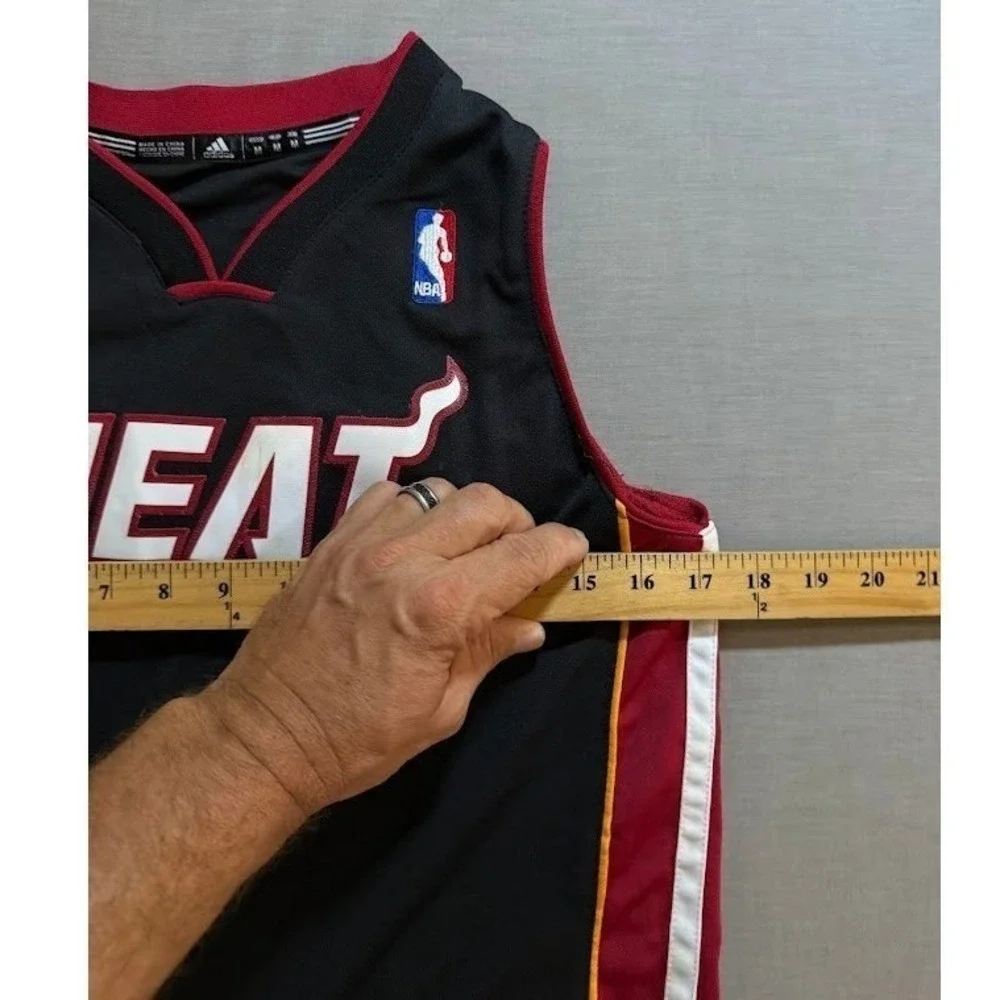 Adidas Miami Heat Basketball Bosh #1 Jersey Black NBA Size M Boys Sleeveless